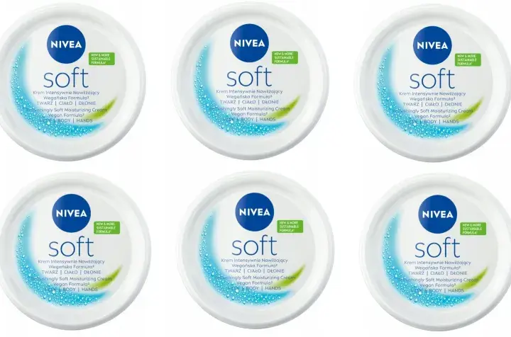 Dziesięć słoiczków kremu Nivea Soft. Zastanawiasz się, ile kosztuje krem Nivea? Ten nawilżający krem do twarzy, ciała i dłoni ma wegańską formułę.