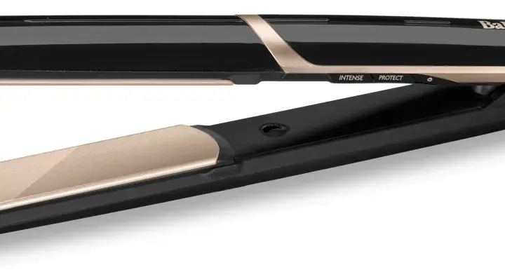 Elegancka czarno-złota prostownica BaByliss Paris, która nie niszczy włosów, z trybami Intense i Protect.